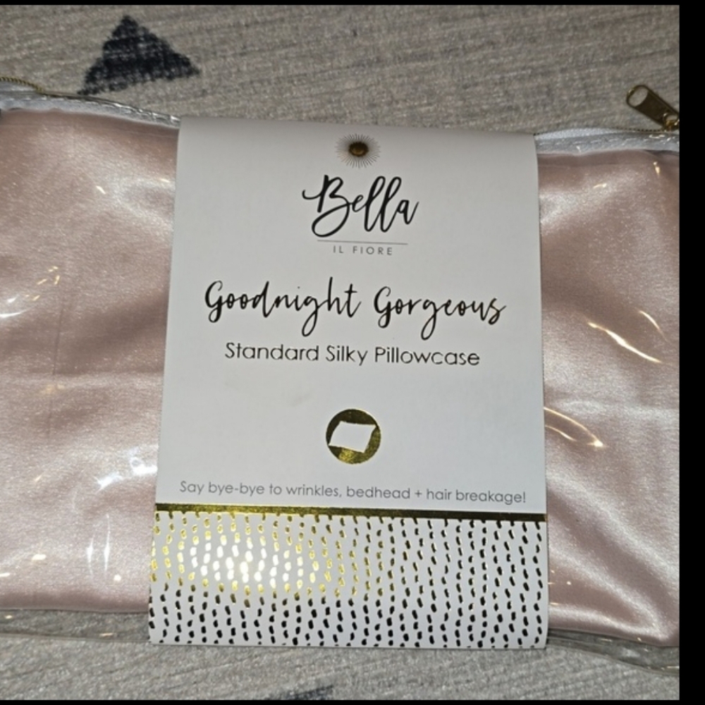 Bella il Fiore Goodnight Gorgeous Satin Pillowcase 4 Hair & Skin Standard Pink